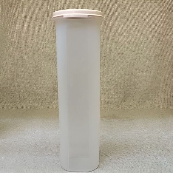 Variety Of 5 Tupperware Items (Set 1) - Picture 6 of 11